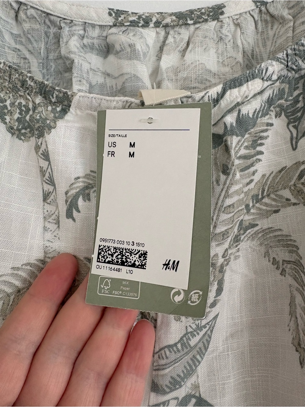 H&M White Camisole with Sage Green Botanical Print - Picture 4 of 4